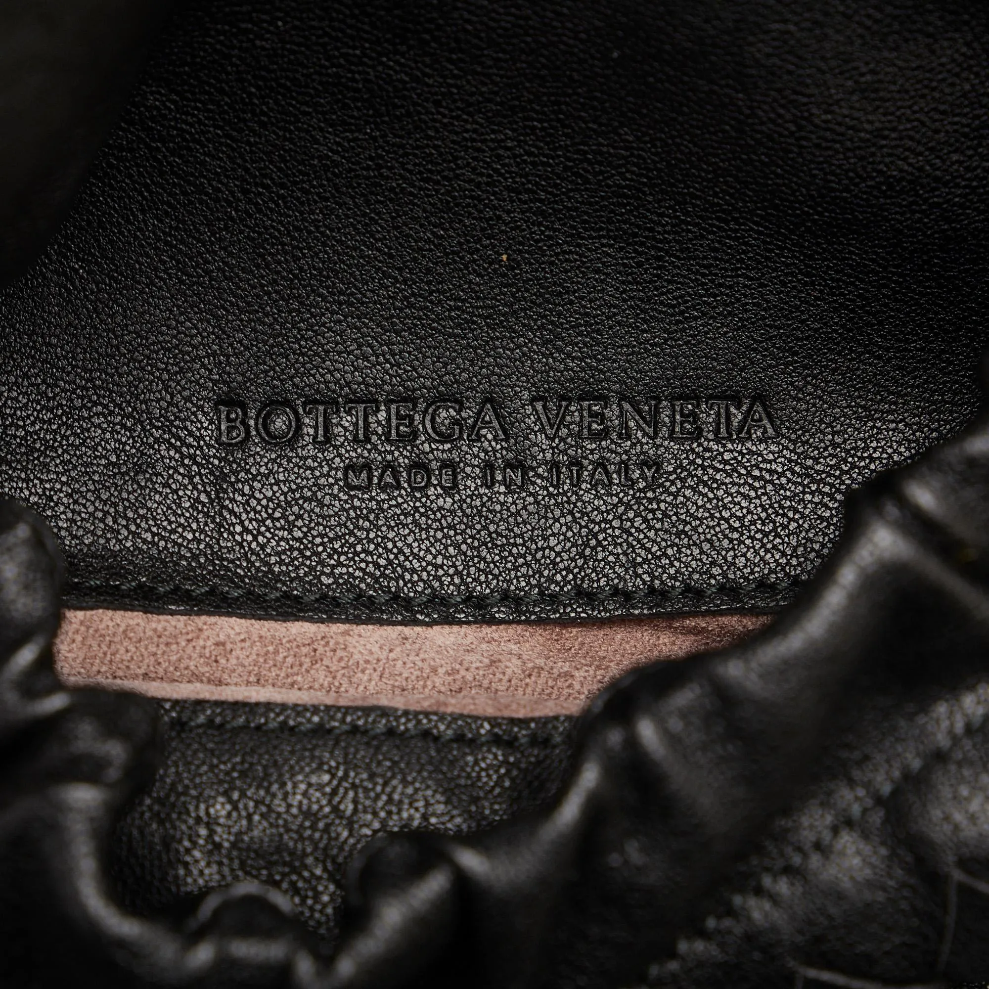 Bottega Veneta Intrecciato Flap Belt Bag (SHG-kTLVHx)