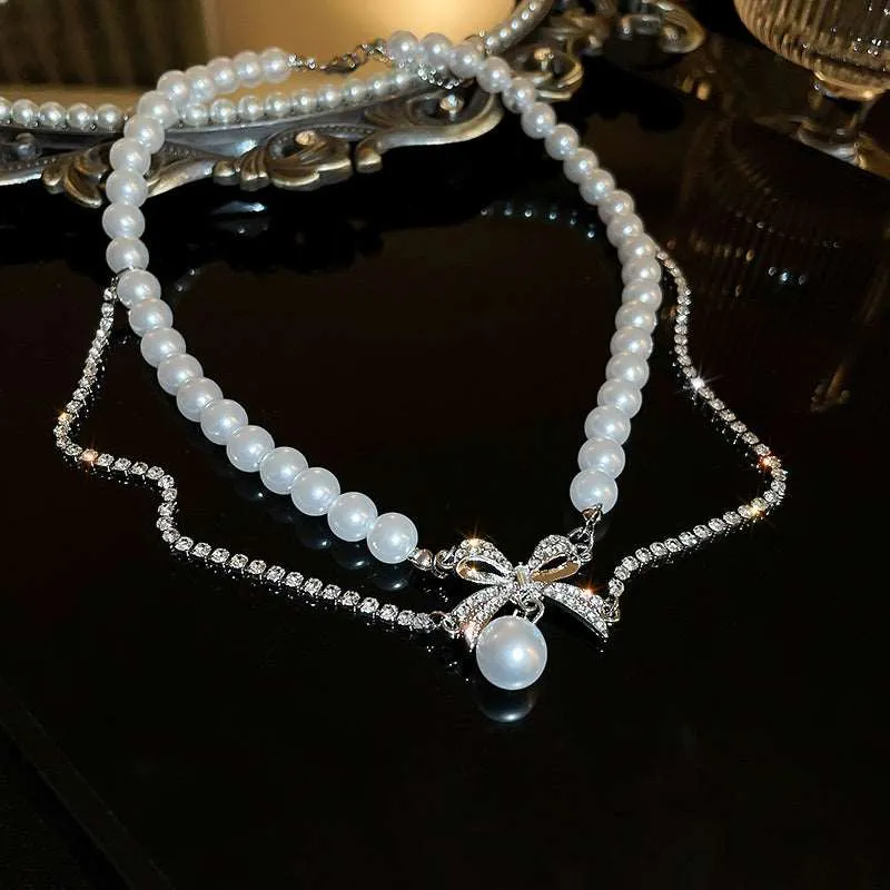 Bow Pearl Luxury Chain Pendant Necklace