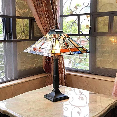 Chic Tiffany Table Lamp