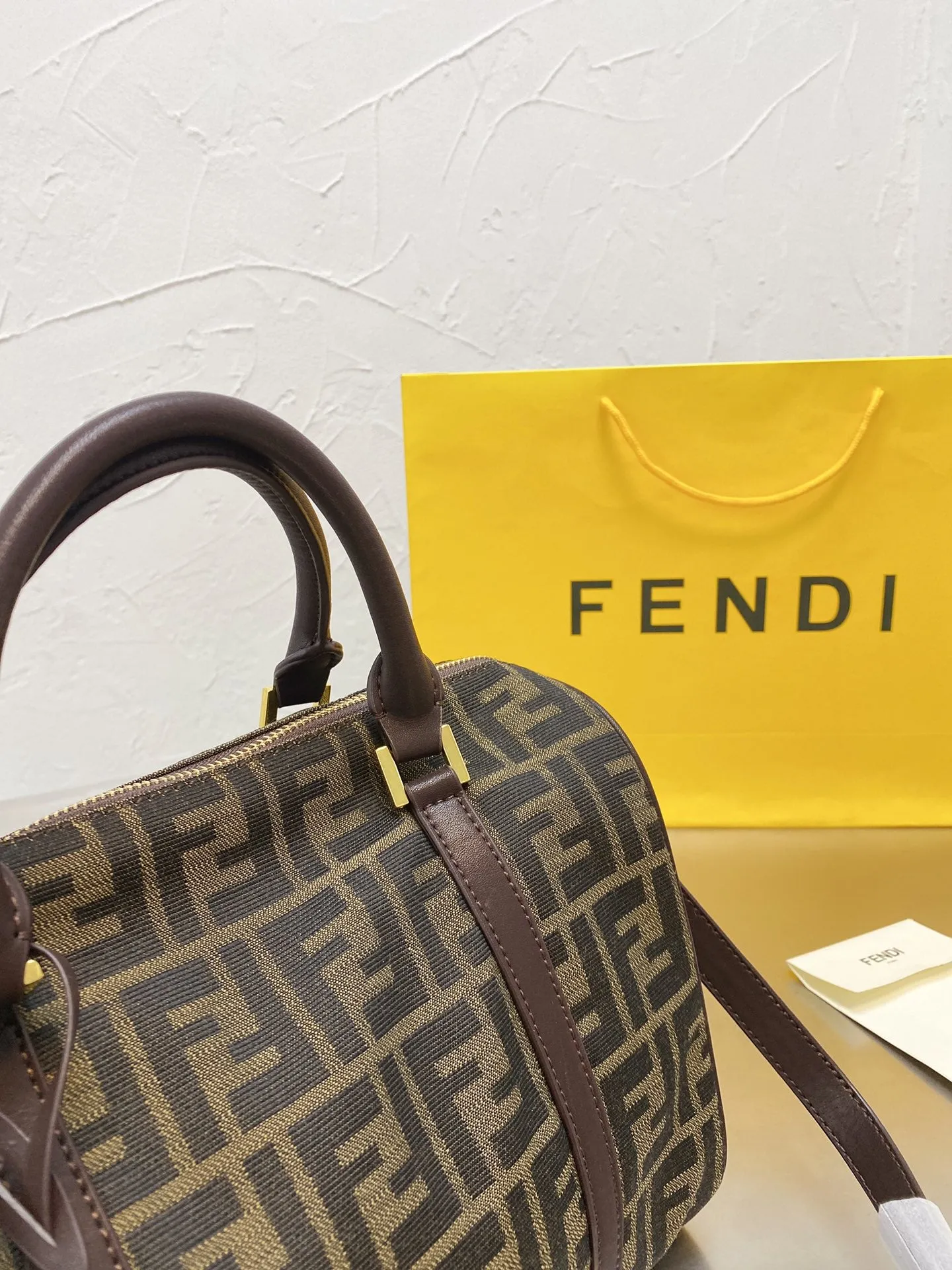 EN   Designer bags by Fendi 209