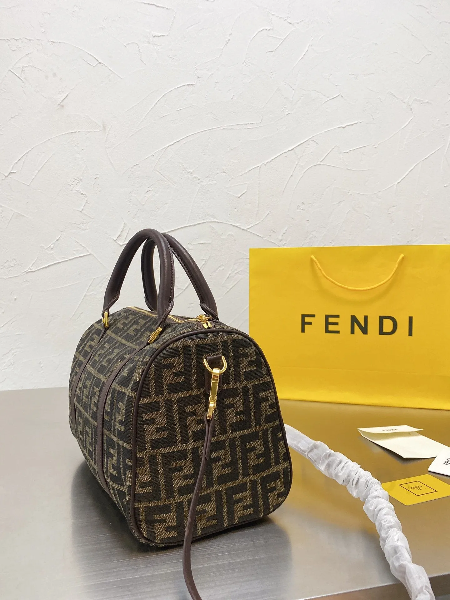 EN   Designer bags by Fendi 209