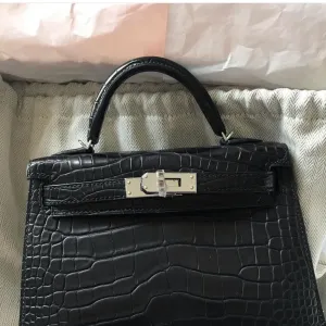 Hermès Kelly 20 Noir (Black) Alligator Mississippi Matte Palladium Hardware PHW