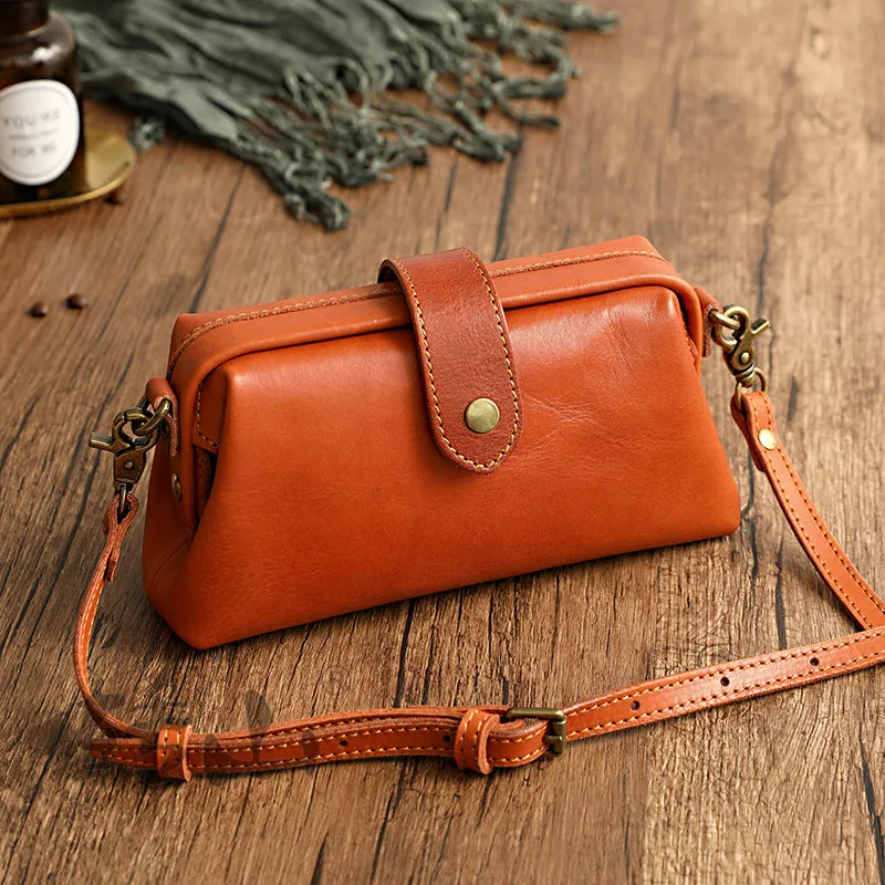 Women Cowhide Leather Small Handbag 1022